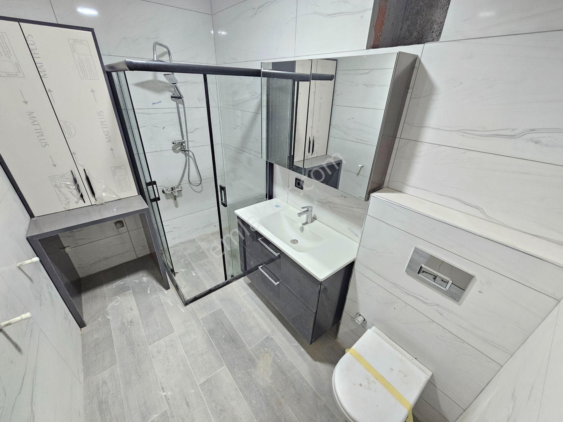 Eu Gayrimenkulden Balıkesir Edremit Güre'de Yeşilliklerin İçerisinde Çift Mutfaklı 5+1 Villa - Görsel 18