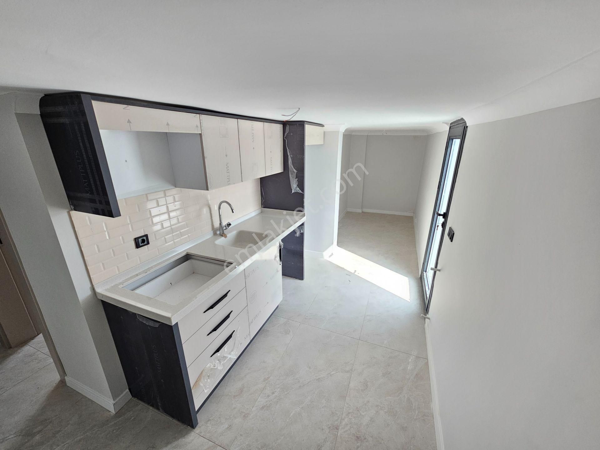 Eu Gayrimenkulden Balıkesir Edremit Güre'de Yeşilliklerin İçerisinde Çift Mutfaklı 5+1 Villa - Görsel 33