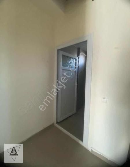 Erdemli Alata Kiralık Daire Çevreyolu Kıralık Dükkan 70+70m2 140 M2