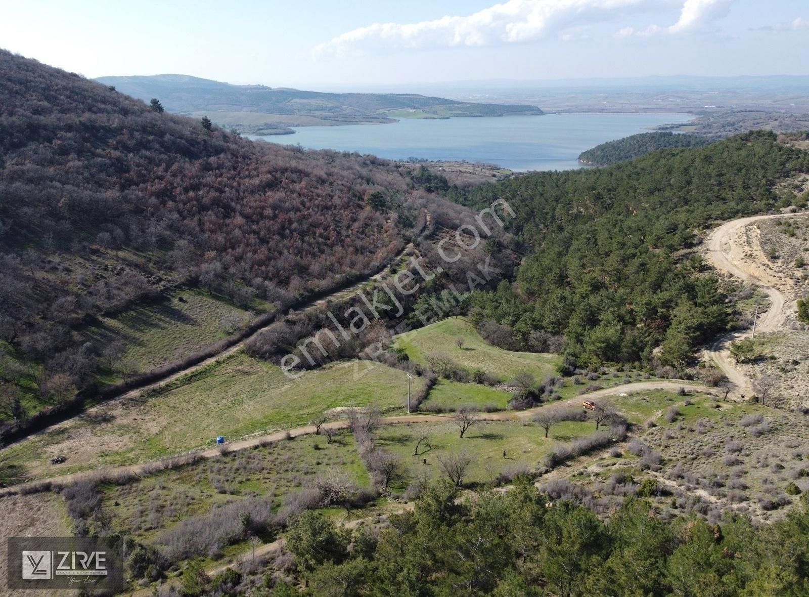 Bayramiç Kurşunlu Köyü Satılık Tarla Kurşunlu Köyünde Köy İmarına Sınır Baraj Manzaralı Fırsat Arazi