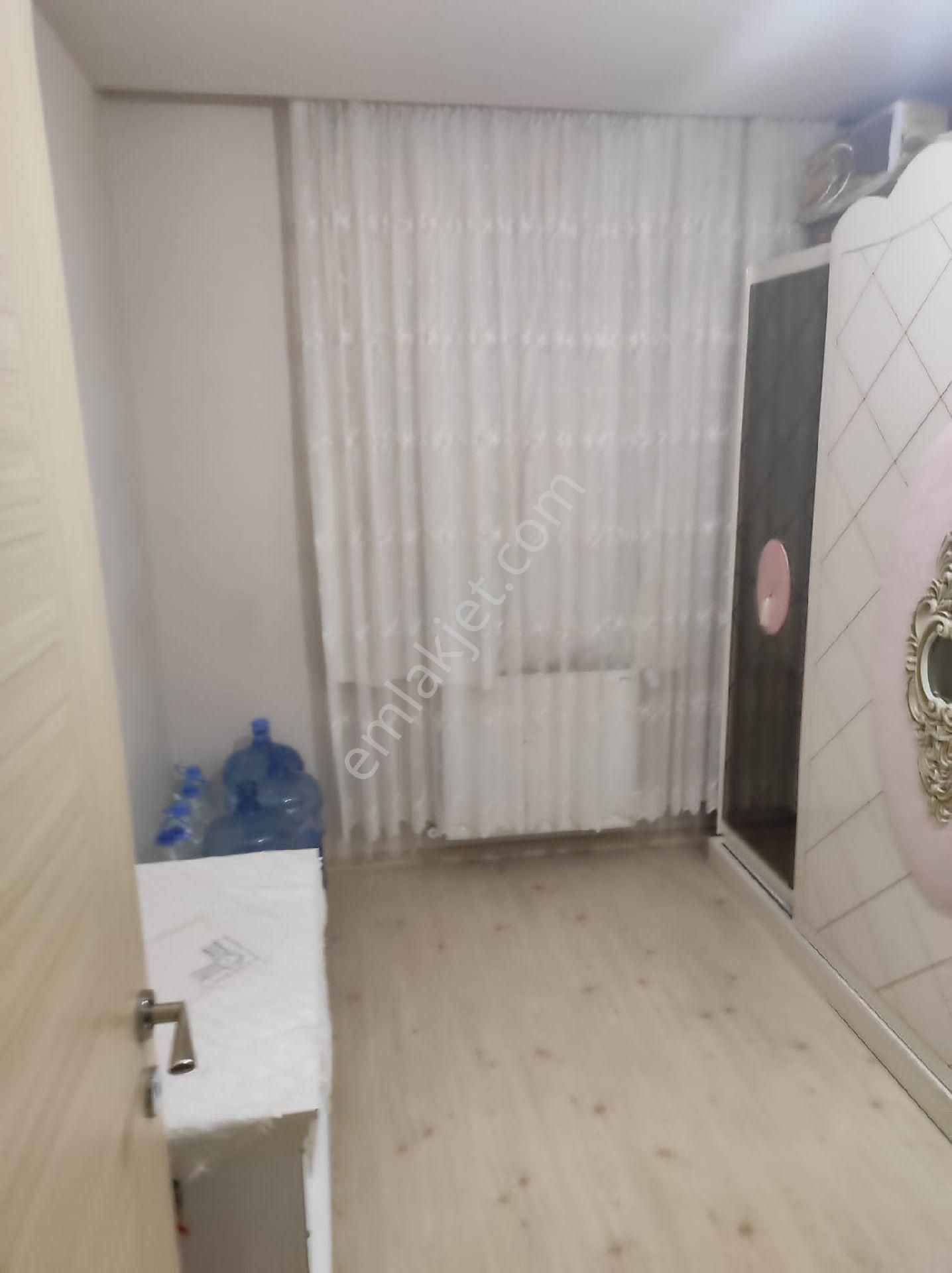 Satıluk Daire Selçuk Mah Cadde Üzerinde Dört Cepeli - Görsel 33