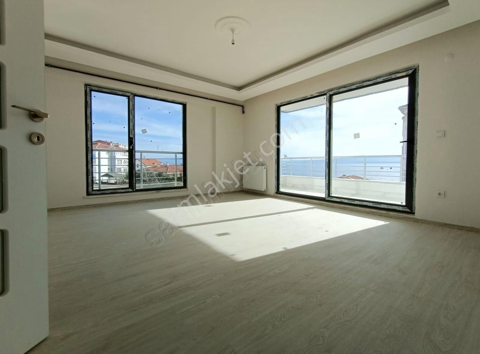 Armutlu Bayır Satılık Daire MERKEZDE FULL DENİZ MANZARALI FERAH 109 M² İSKANLI SIFIR DAİRE