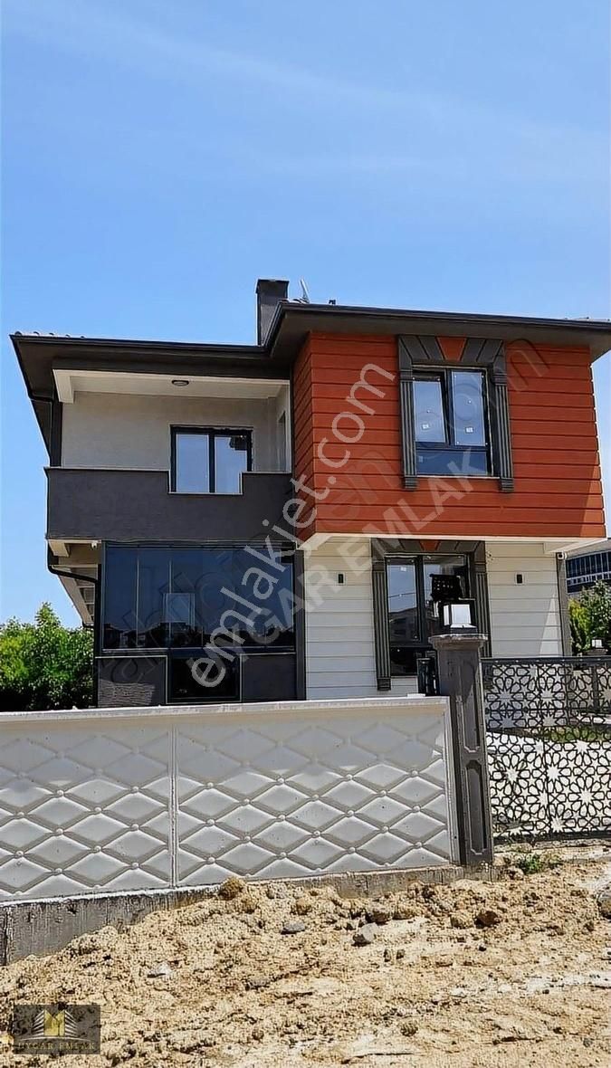 Çorlu Nusratiye Satılık Villa ÇORLUDA ŞEHRİN MERKEZİNDE SATILIK LÜKS 4+1 VİLLA