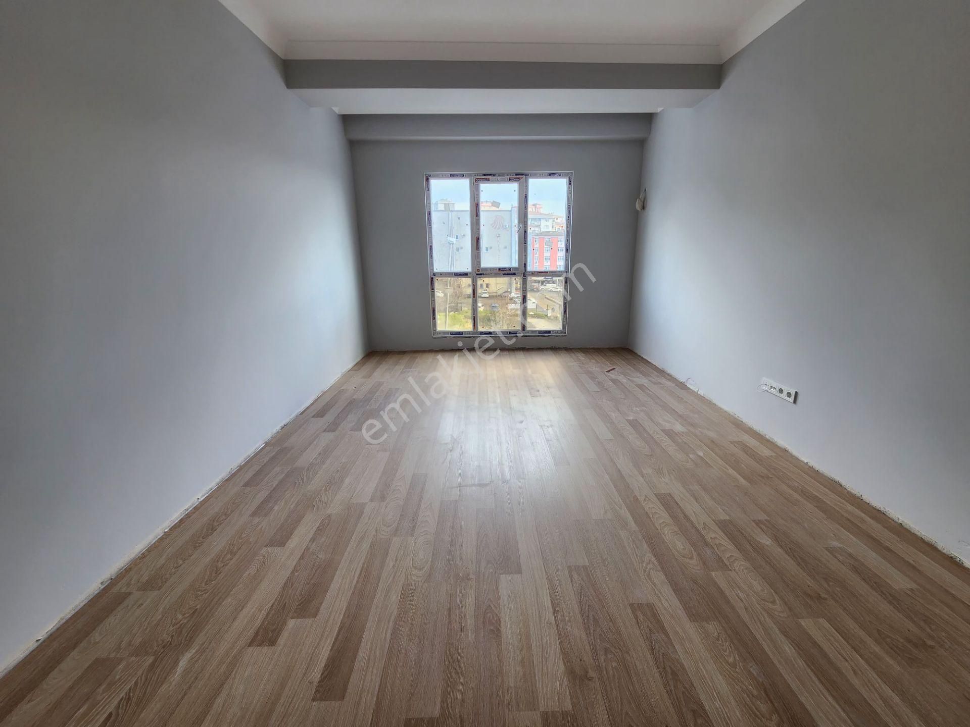 Kartal Karlıktepe Satılık Daire  KARTAL MARMARAYA 250METRE MESAFEDE SATILIK 3+1 SIFIR DAİRE