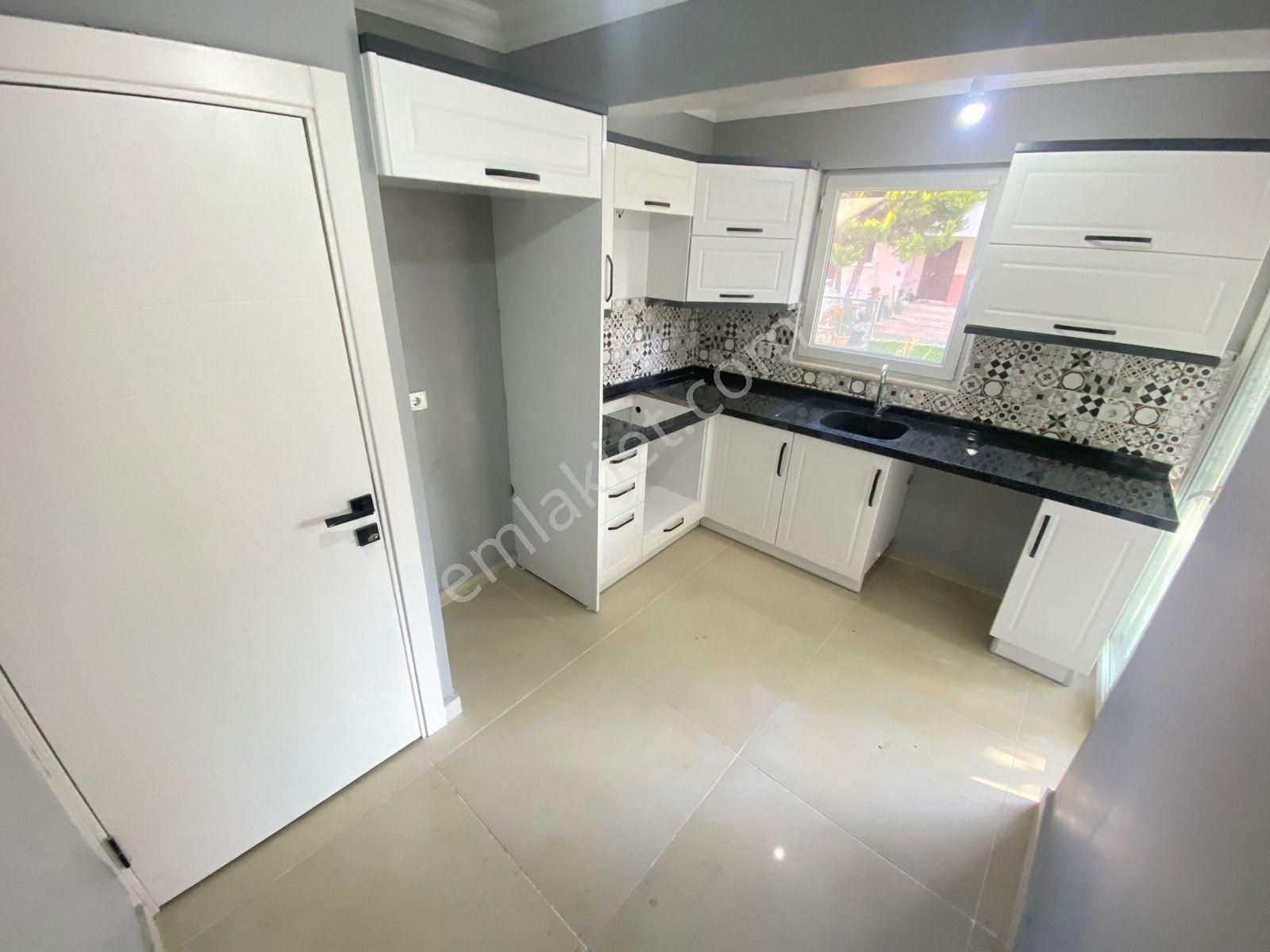 Yetkili 'si Pera Dan Akçay Güre Arasında 3+1 Masrafsız Kapalı Mutfak Tripleks - Görsel 2