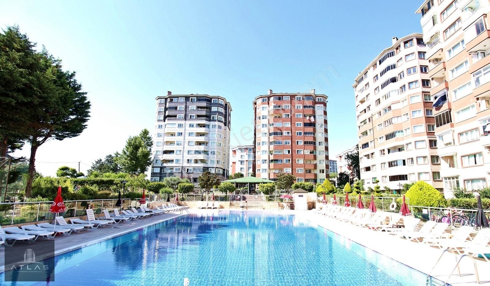 Büyükçekmece Sinanoba Satılık Daire Atlas'tan, Sinanobada, Sosyal Tesisli Sitede, 3+1, 120m2, Fırsat