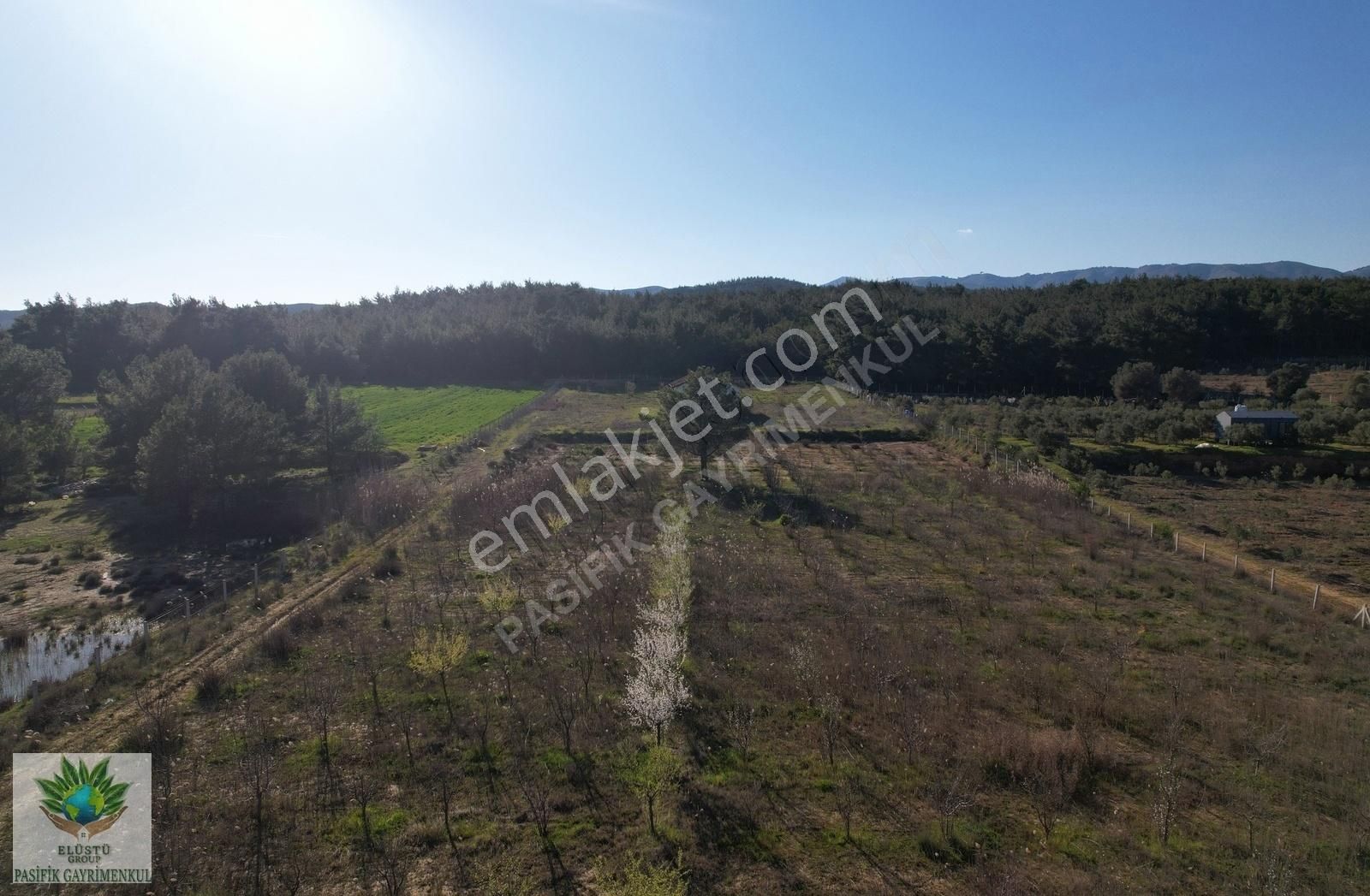 Pasifikten Menderes Çatalcada İçinde 180m² Ev Olan 10.686m² Arsa - Görsel 2