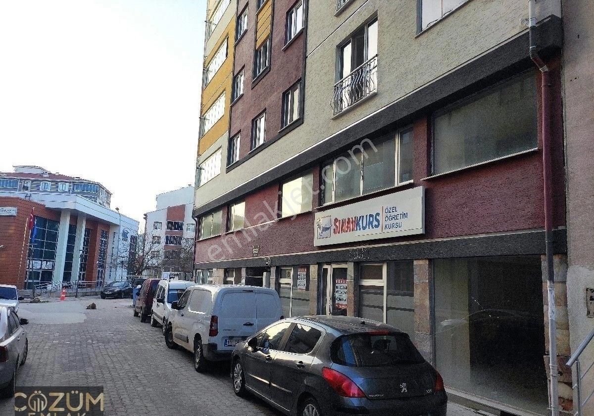 Bozüyük Çarşı Kiralık Dükkan & Mağaza Çözüm Emlak'tan Bozüyükte Dersane İçin Uygun dükkan