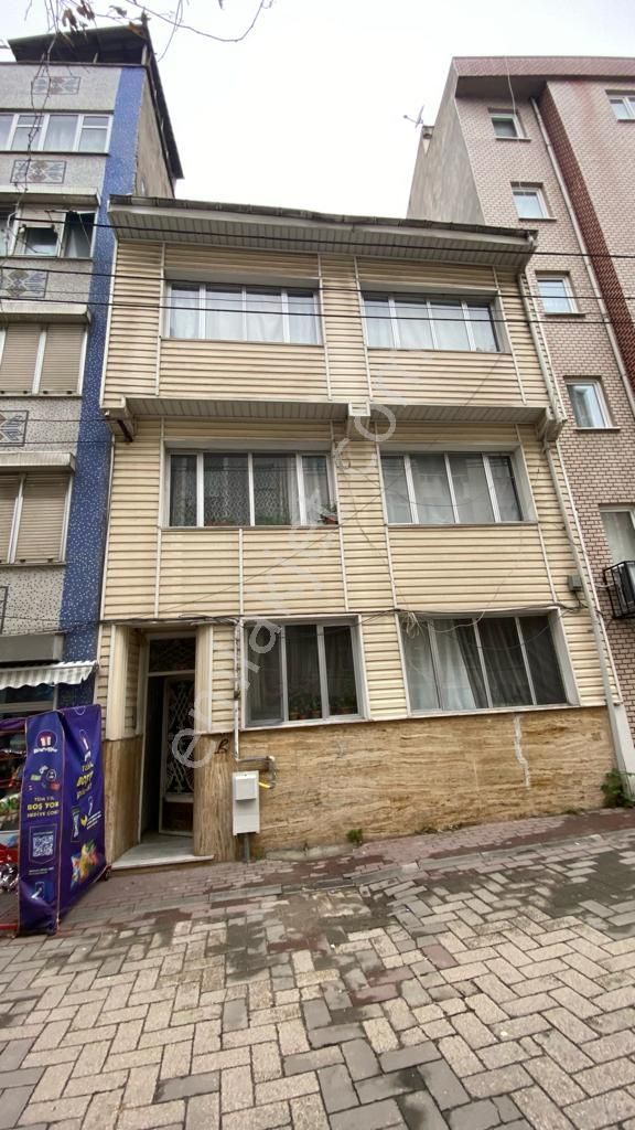 Yıldırım Yıldırım Satılık Daire BURSA YILDIRIM, BEYAZIT CADDESİ SATILIK 3.5 KATLI VE 3 DAİRE APARTMAN