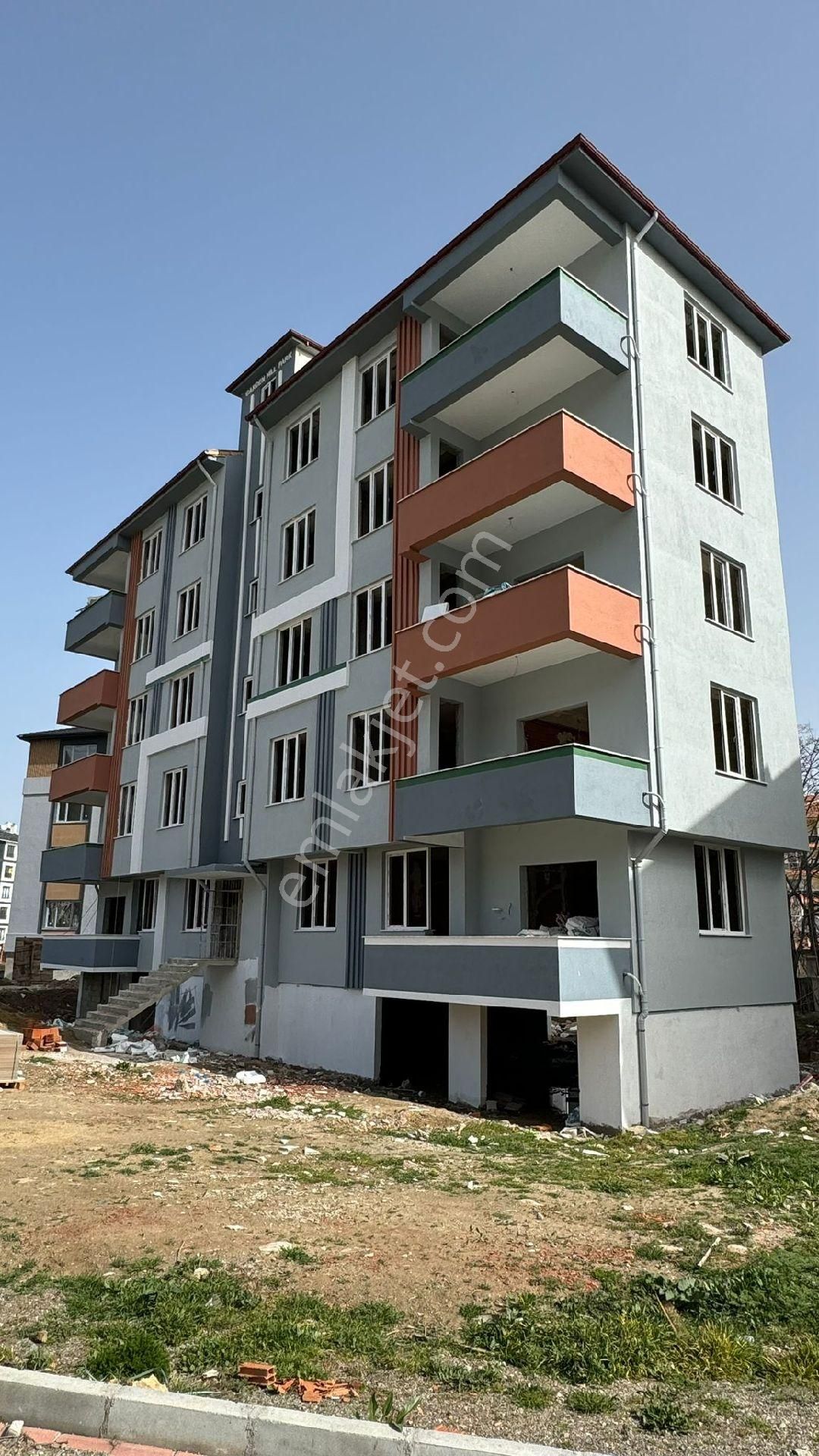 Akşehir Yeni Satılık Daire BİRİM SATIYOR YENİ MAHALLE DE ANAHTAR TESLİM 