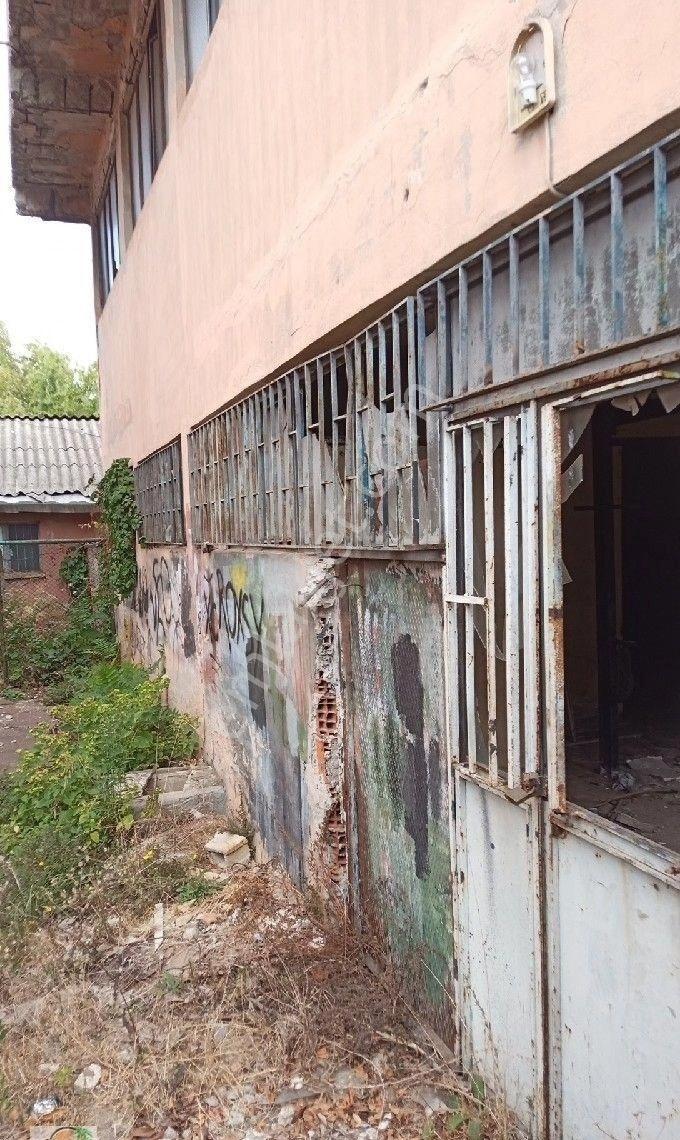 Ümraniye E.bitlis Cd -1 Zemin 180 Katlı Müstakil Komple İşyeri - Görsel 21