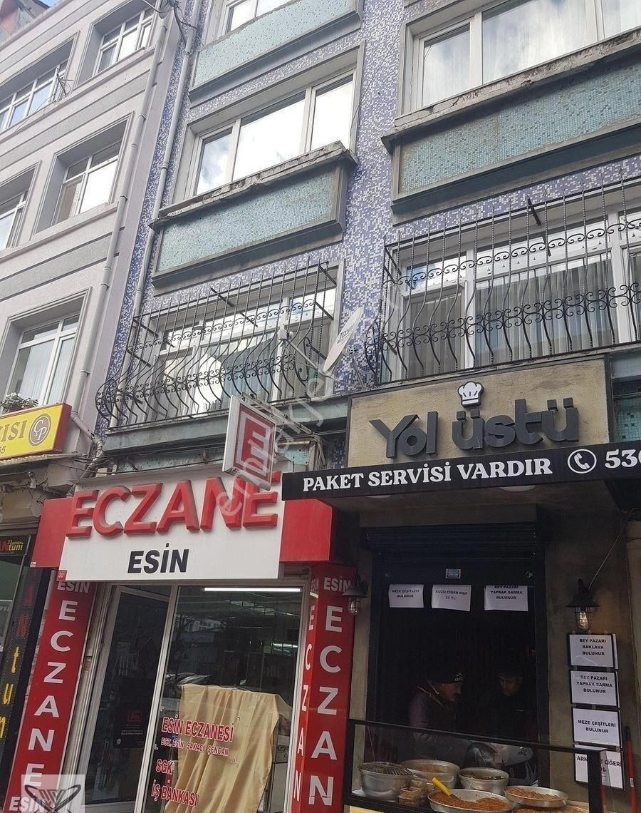 İstanbul Fatih Satılık Dükkan & Mağaza BAŞVEKİL CADDESİ YAYA TRAFİĞİNİN YOĞUN OLDUĞU NOKTA 8M²  SATILIK DÜKKAN MİLLET CADDESİNE 70M