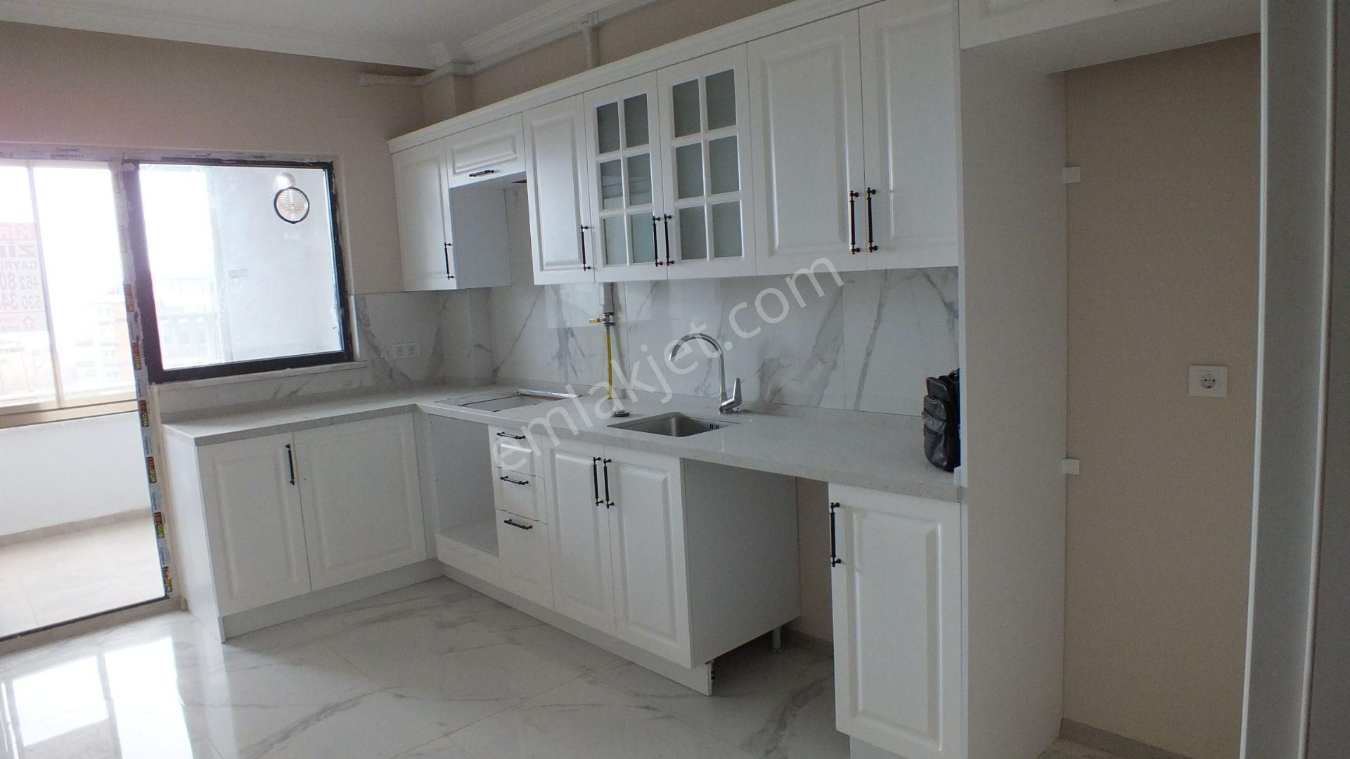 Ortahisar 1 Nolu Bostancı Satılık Daire  1 N. BOSTANCI DORUK SİTESİ SATILIK 167m2  3+1 1. KAT SIFIR DAİRE