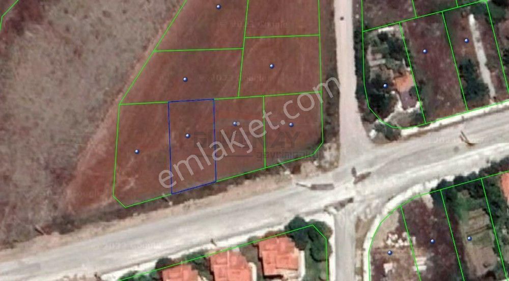 Çorum Merkez Buharaevler Satılık Villa İmarlı  GÜVENAY - ÇORUM SİLİM KENT 3 KAT İMARLI 468 M² SATILIK VİLLA ARSASI