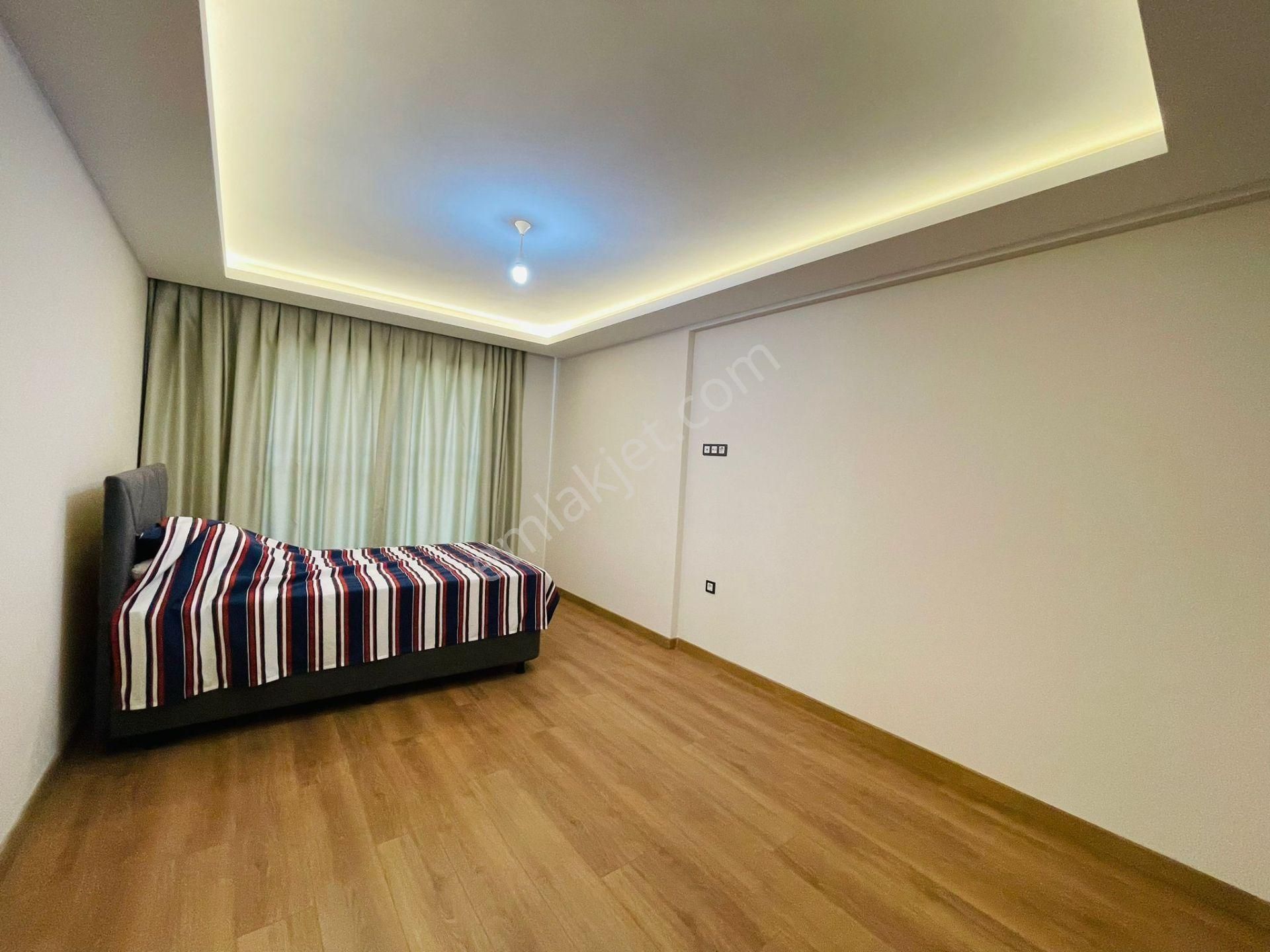 Sahile 900 M-manzara-havuz/otopark-300 M2-güvenlik-bahçe-lüx-fırsat-akıllı Villa - Görsel 13