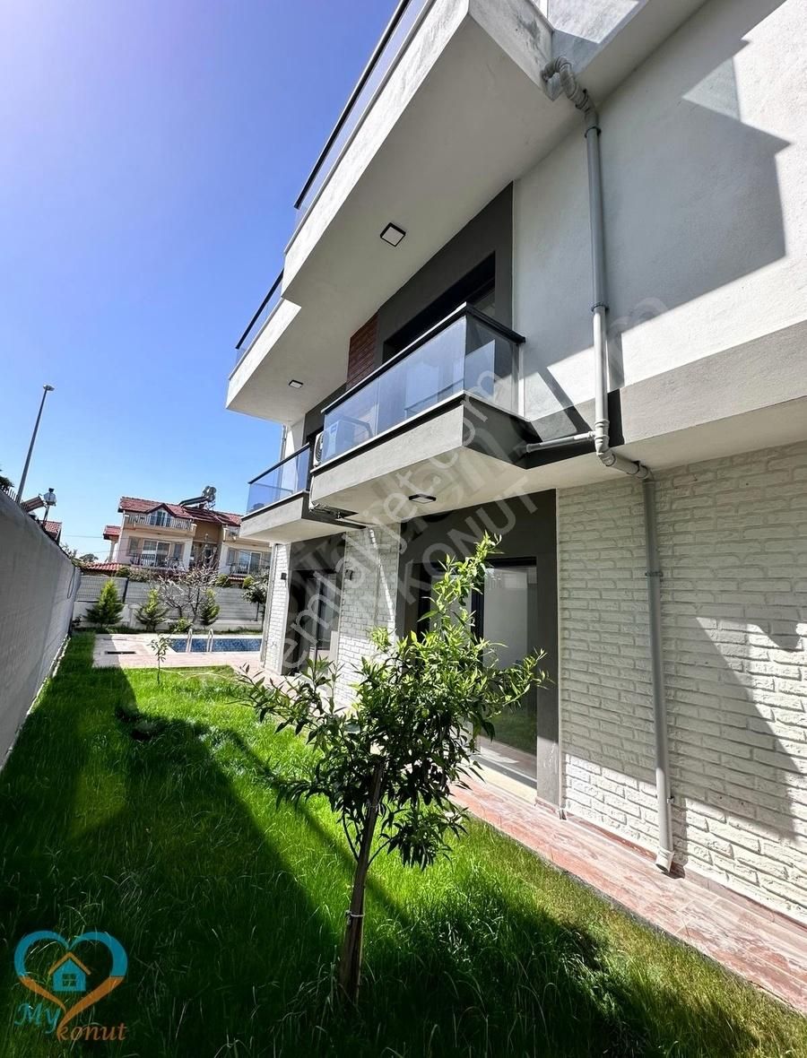 Fethiye Foça Satılık Villa Mykonut'tan Çalış'da Satılık 4+1 Müstakil Triplex Villa