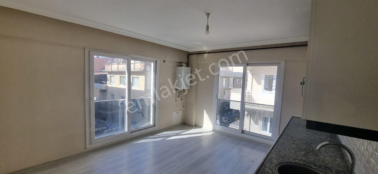 Nazilli Altıntaş Kiralık Daire  Tombul Emlaktan Turan Mahallesinde 1+1 Kiralık Daire