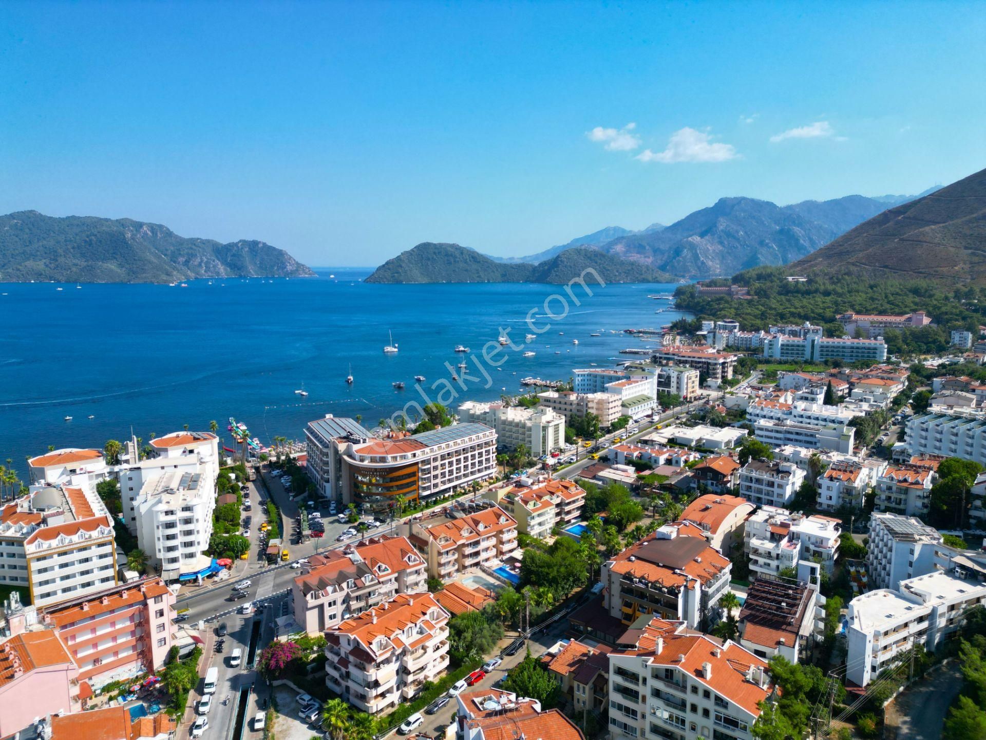 Marmaris Sitelerde Satılık Ana Cadde Üstünde Dükkan - Görsel 2