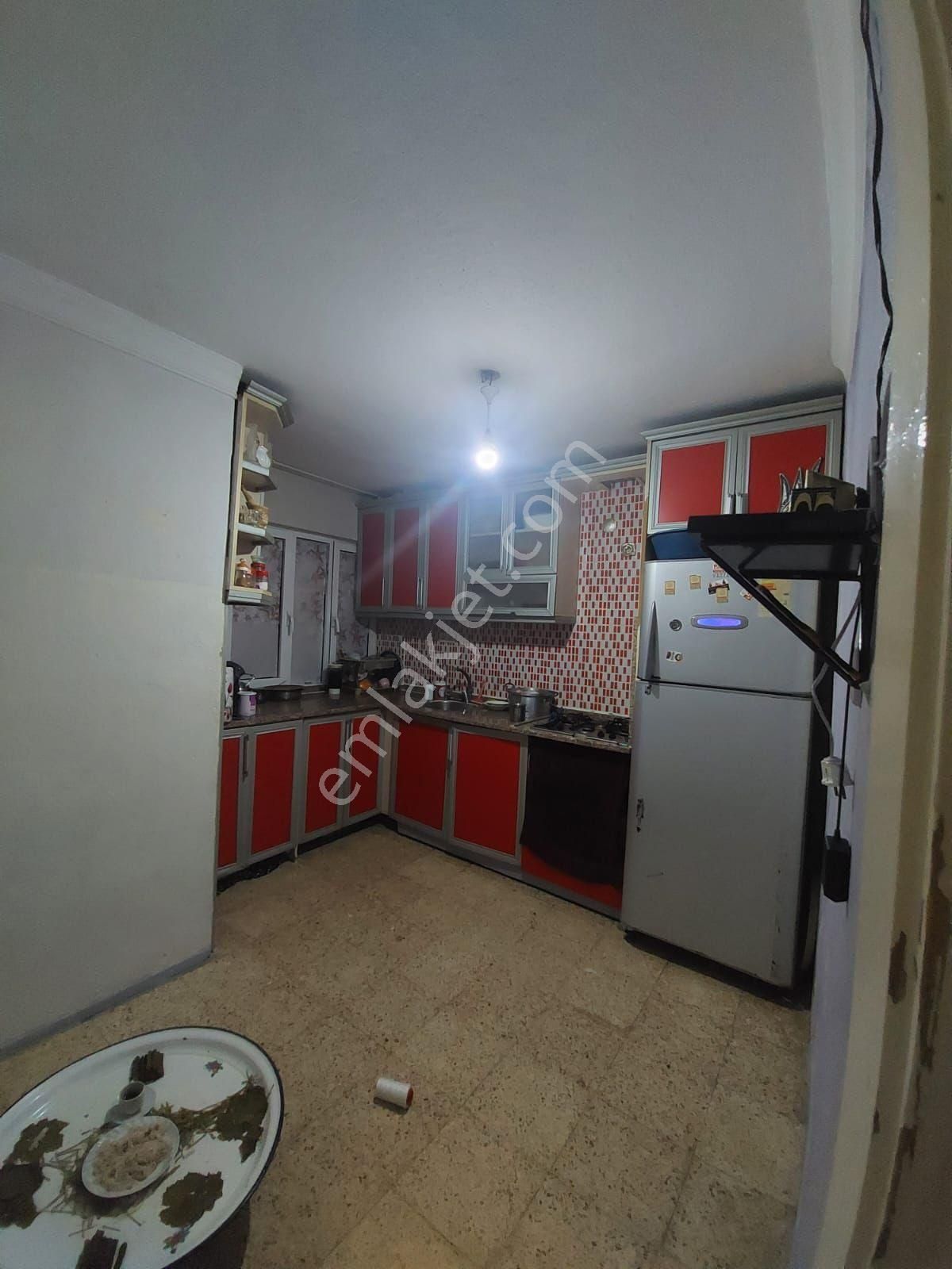 Karabaglar Bozyaka Mahallesi Satılık 3katli Bina - Görsel 3