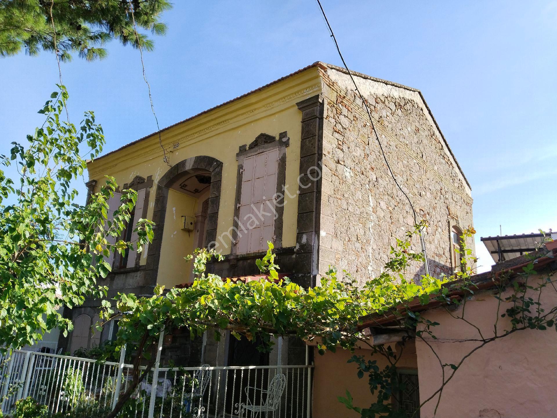 Bergama Antik Şehir Manzaralı Tarihi Yunan (rum) Evi Satılık - Görsel 3