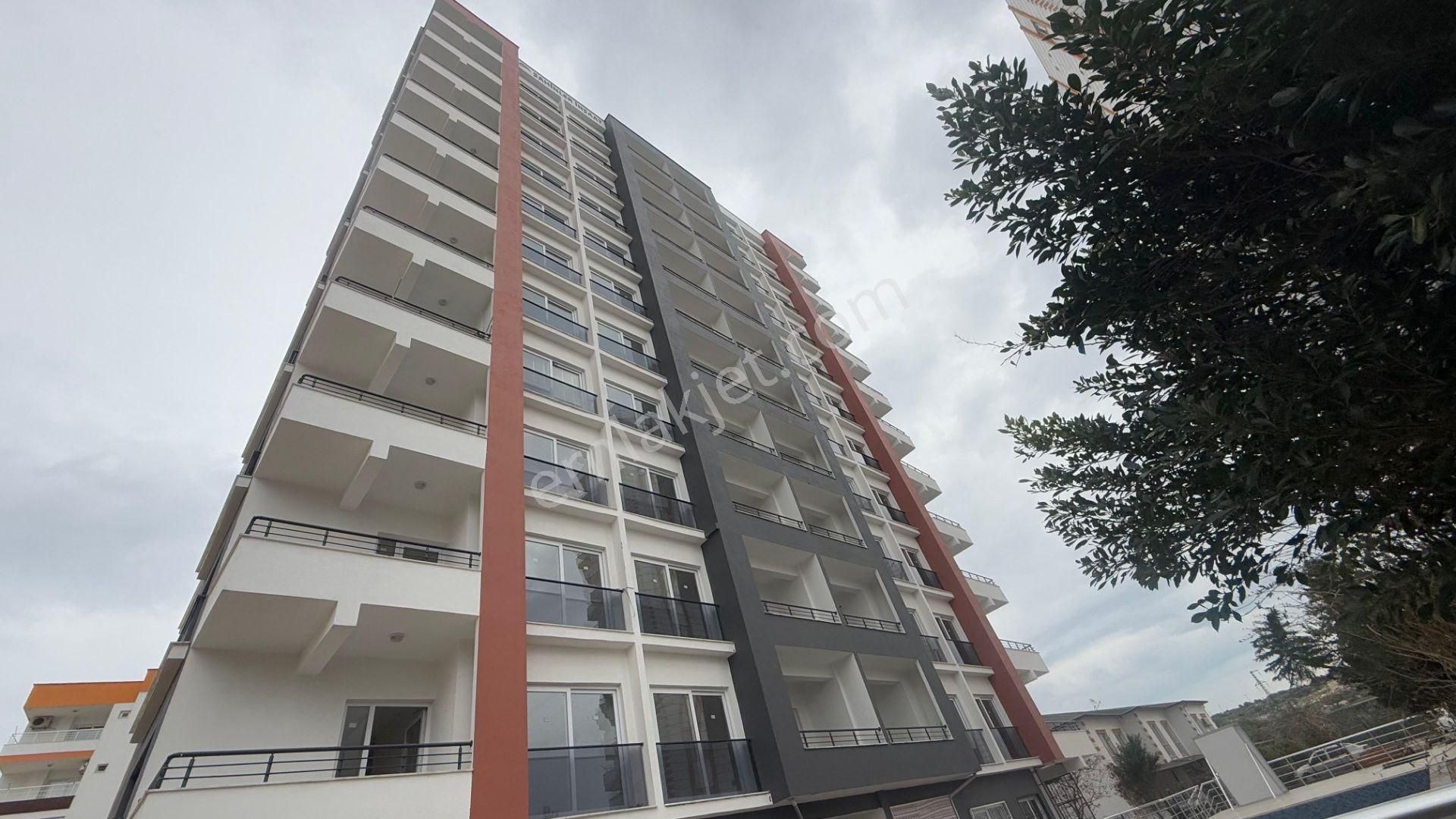Kızkalesinde 1+1 Havuzlu Deniz Manzaralı Satılık Daireler