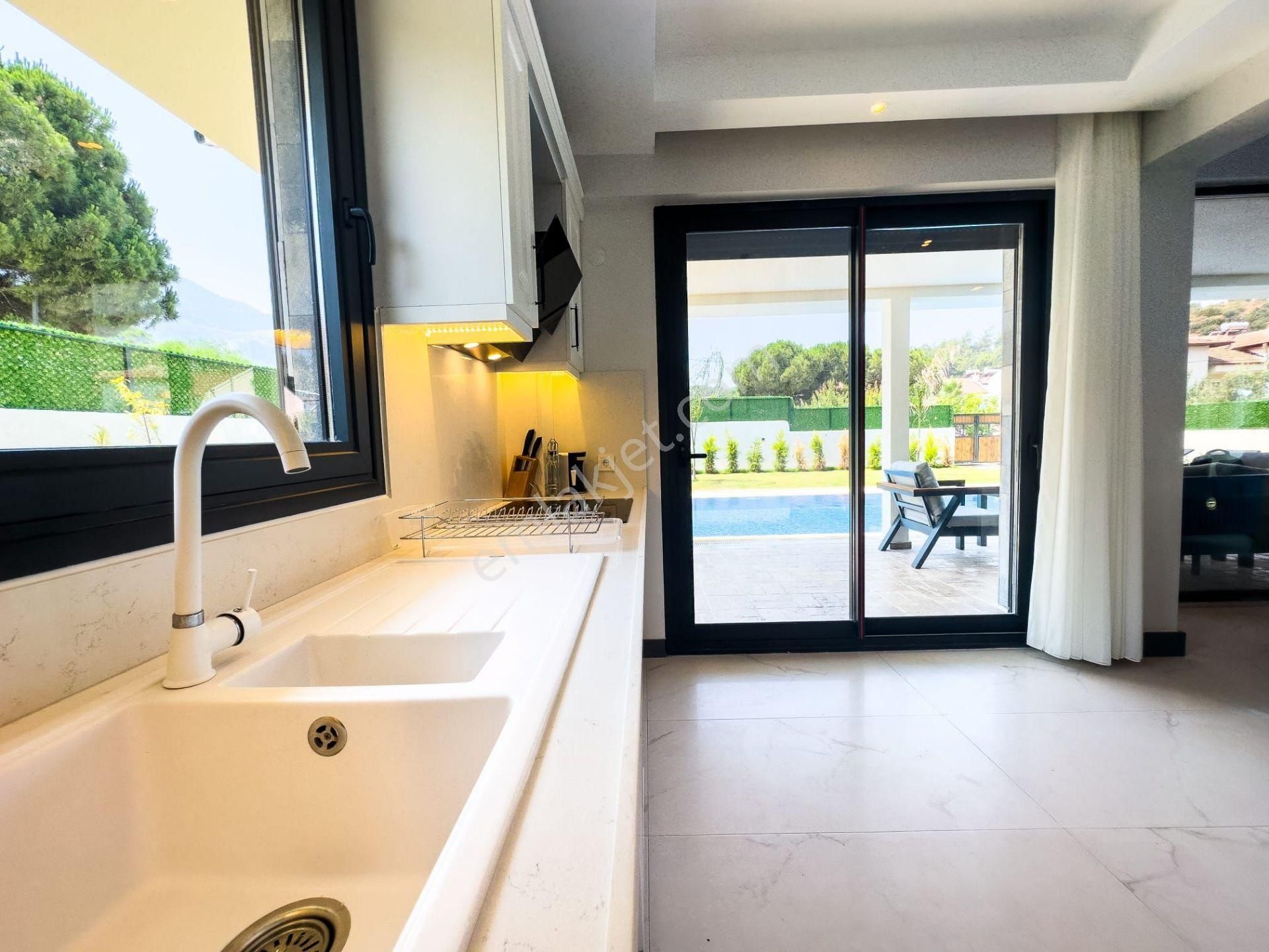 Ovacık Ölüdeniz De 500m2 Arsa İçerisinde Eşyalı 4+1 Lüks Villa - Görsel 27