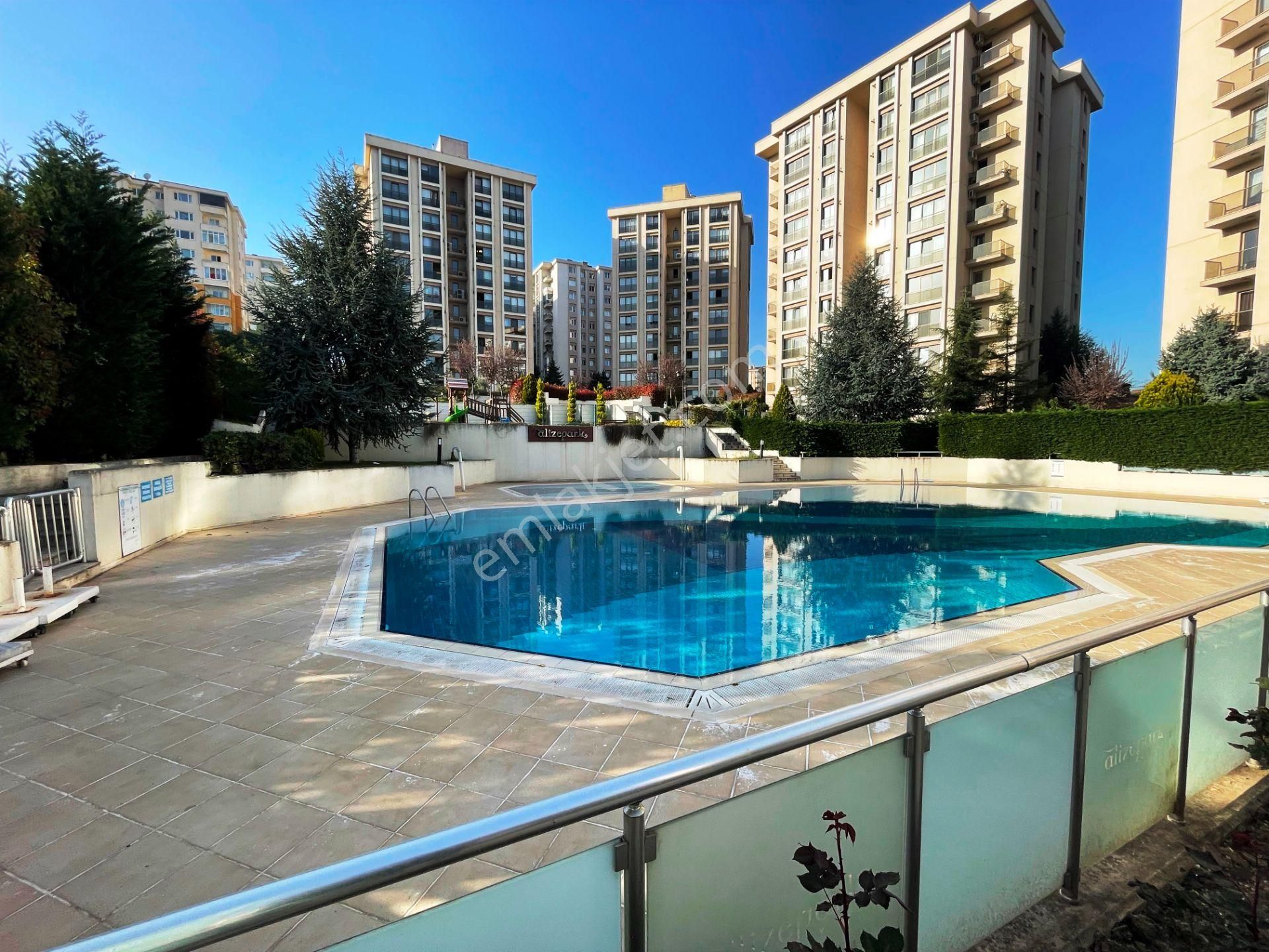 Pendik Yenişehir Satılık Daire  ALİZE PARK EVLERİ'NDE 2.KAT BALKONLU KİRACISIZ 125m2 SATILIK 2+1