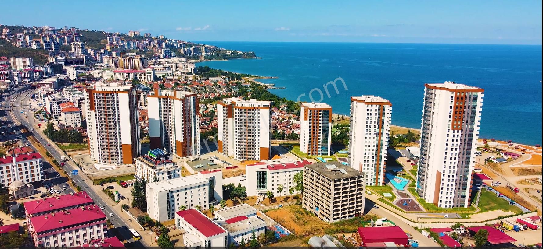 Yomra Sancak Satılık Daire  Marincity 5+1 Zirvede Yaşayanlara 12 Ay Sıfır Faiz İmkanlarıyla