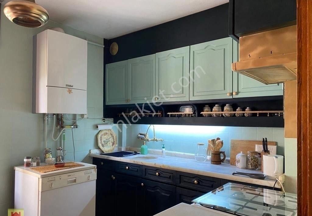 Çankaya Gop Turgutlu Sok.da 1+1 70 M2 Kombili Papazın Bağı Manzaralı Mobilyalı - Görsel 17