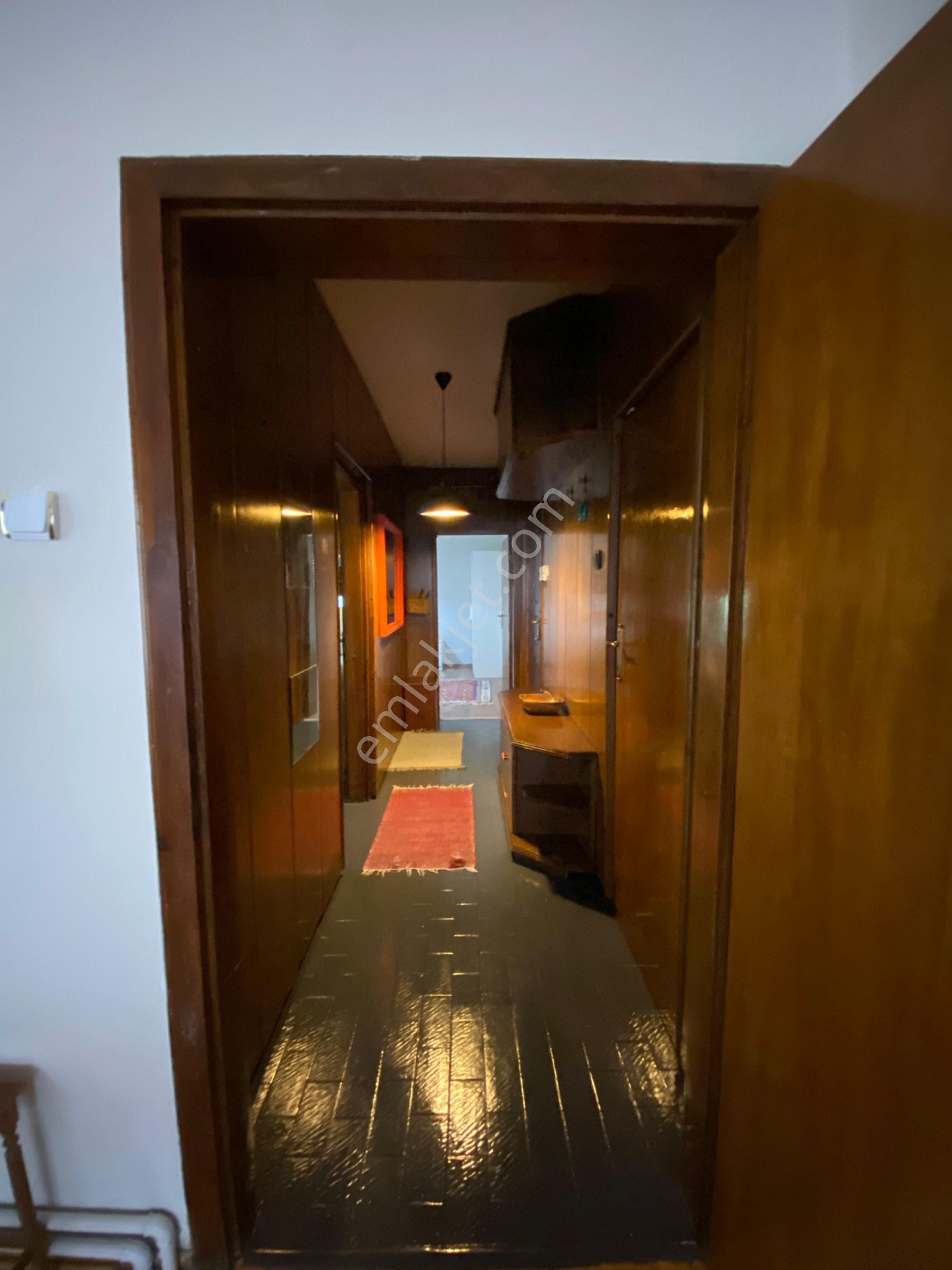 Çankaya Gop Turgutlu Sok.da 1+1 70 M2 Kombili Papazın Bağı Manzaralı Mobilyalı - Görsel 15