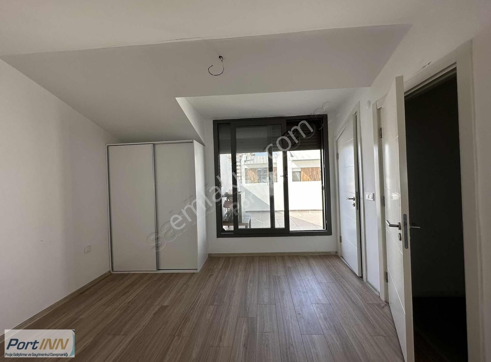 Menemen 9 Eylül Satılık Daire Ulukent Yatay Mimari Fiora Sitesi Satılık Dubleks 3+1 Daire