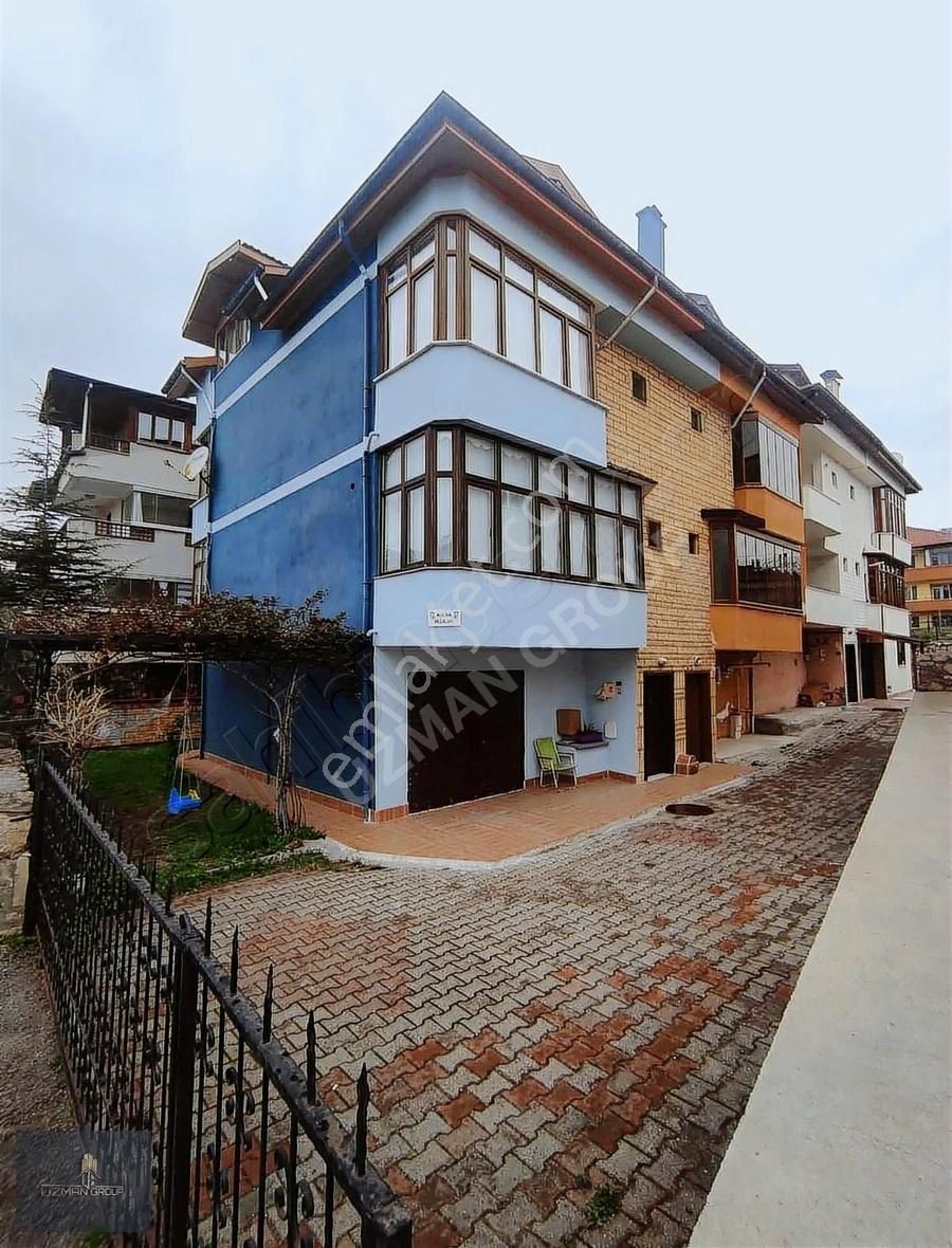 Safranbolu Bağlarbaşı Satılık Villa UZMAN EMLAK'TAN BAĞLARBAŞI MAHALLESİNDE ACİLLL SATILIK VİLLA