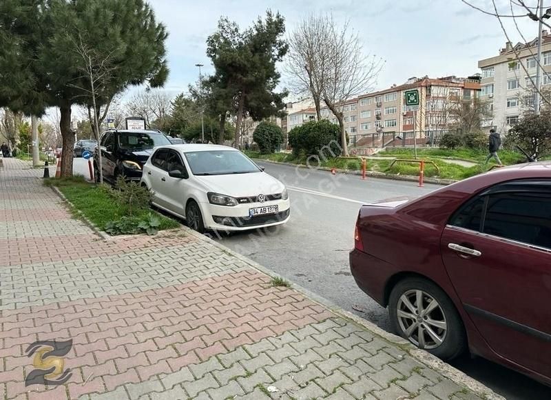 Bakırköy Zuhuratbaba Satılık Daire ZUHURATBABA'DA CADDE ÜZERİ 3+1 GENİŞ FERAH DAİRE !!