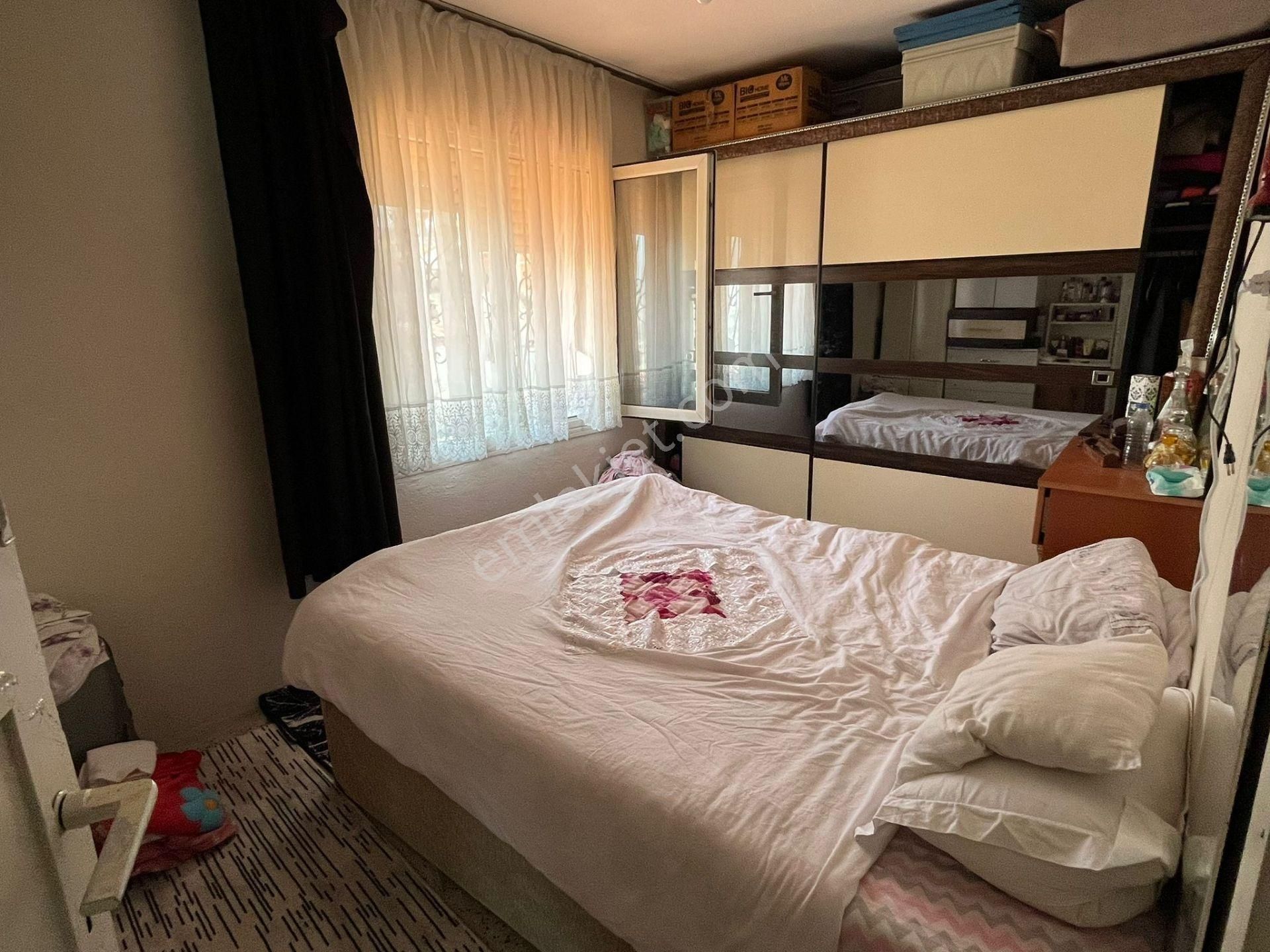 Acil Konak Ulubatlı Mah.de 2+1 M2 Arakat Tadilatlı Daire 95 M2 - Görsel 7
