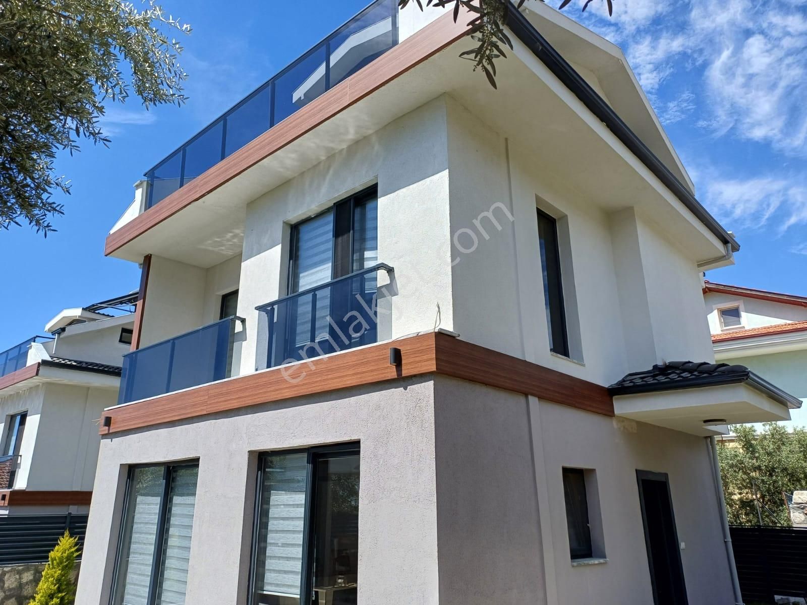 Fethiye Ölüdeniz Satılık Villa  Stop’tan Ovacık’ta Satılık 4+1 Sıfır Modern Villa