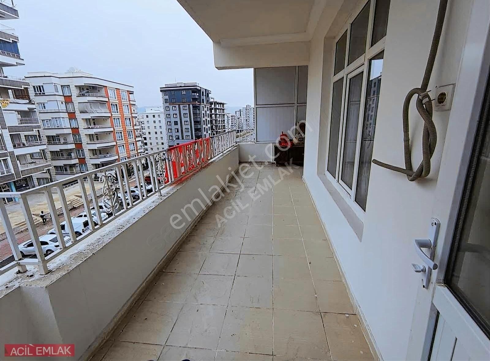 Karaköprü Narlıkuyu Satılık Daire ACİL EMLAK GÜVENCESİYLE 4+1 SATLIK DAİRE NARLIKUYU