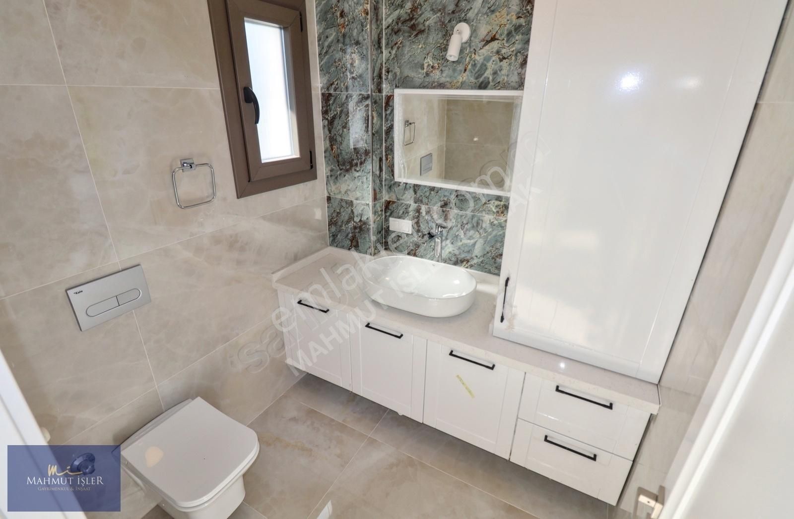 Mahmut İşler'den Kücükkuyuda Tam Müstakil Satılık 3+1 Lüks Villa - Görsel 31