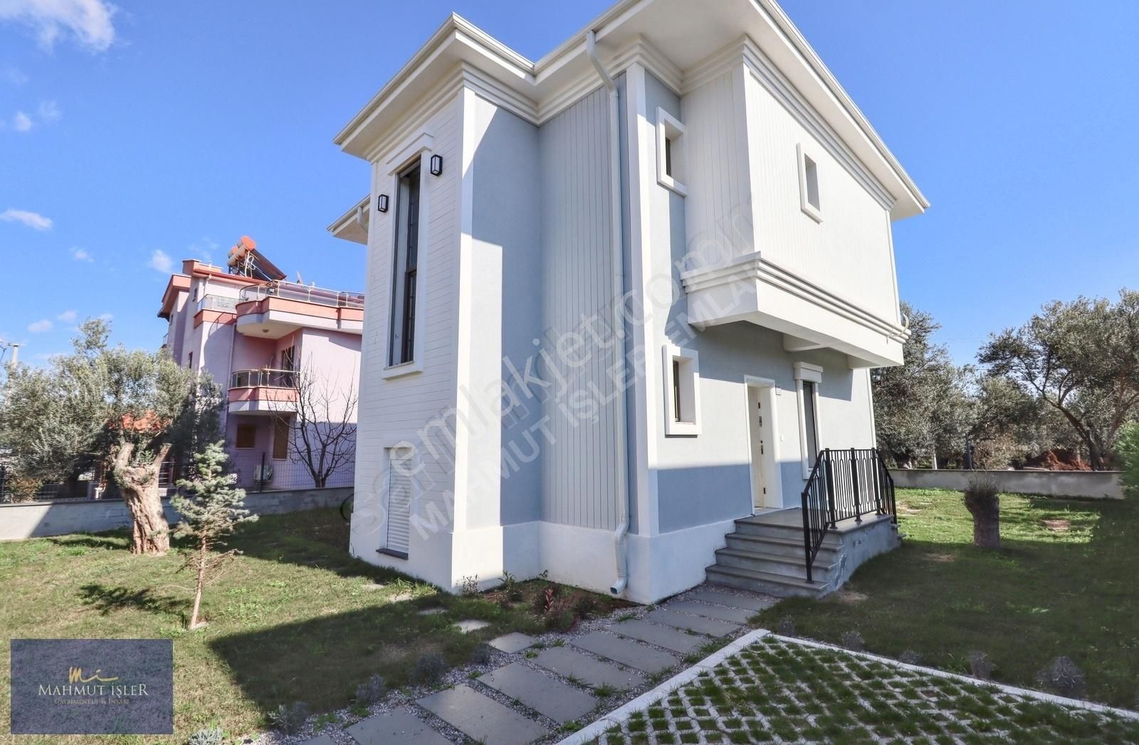 Mahmut İşler'den Kücükkuyuda Tam Müstakil Satılık 3+1 Lüks Villa - Görsel 27