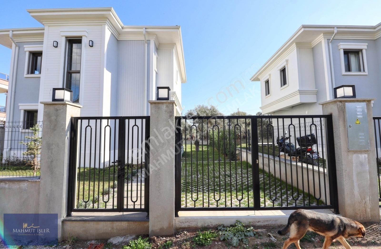 Mahmut İşler'den Kücükkuyuda Tam Müstakil Satılık 3+1 Lüks Villa - Görsel 19