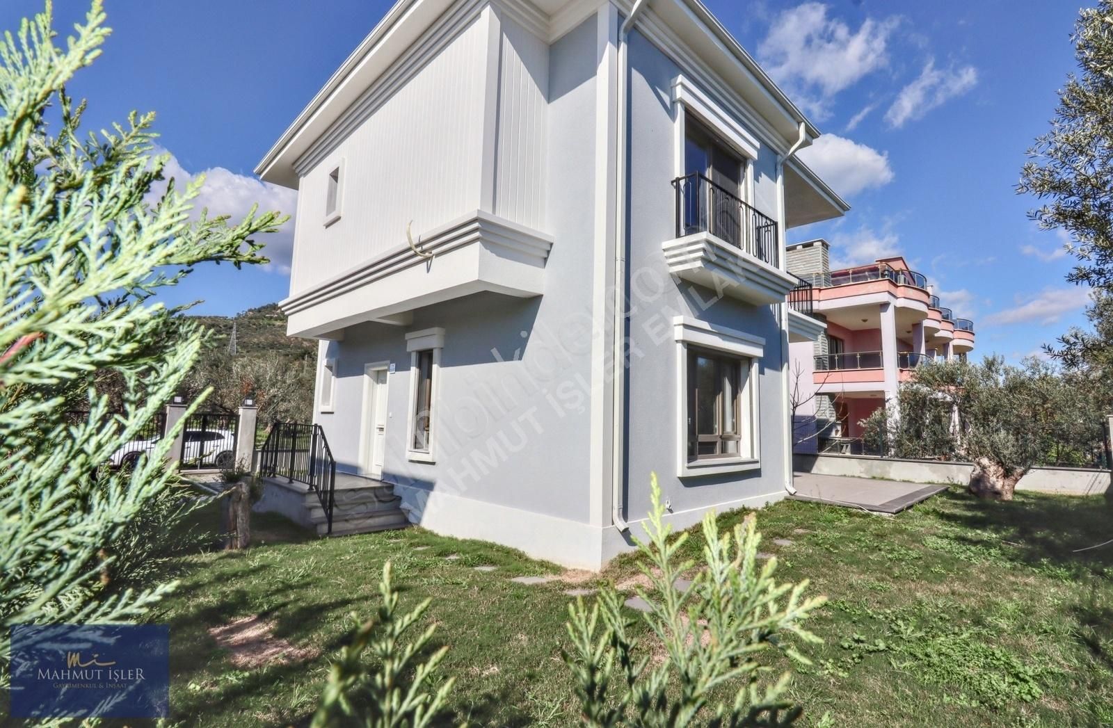 Mahmut İşler'den Kücükkuyuda Tam Müstakil Satılık 3+1 Lüks Villa - Görsel 34