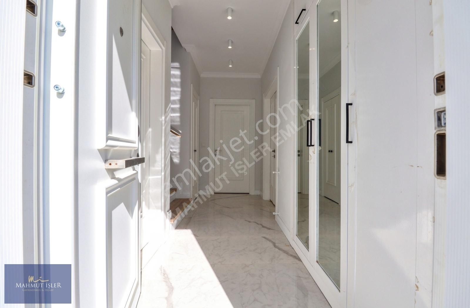 Mahmut İşler'den Kücükkuyuda Tam Müstakil Satılık 3+1 Lüks Villa - Görsel 11