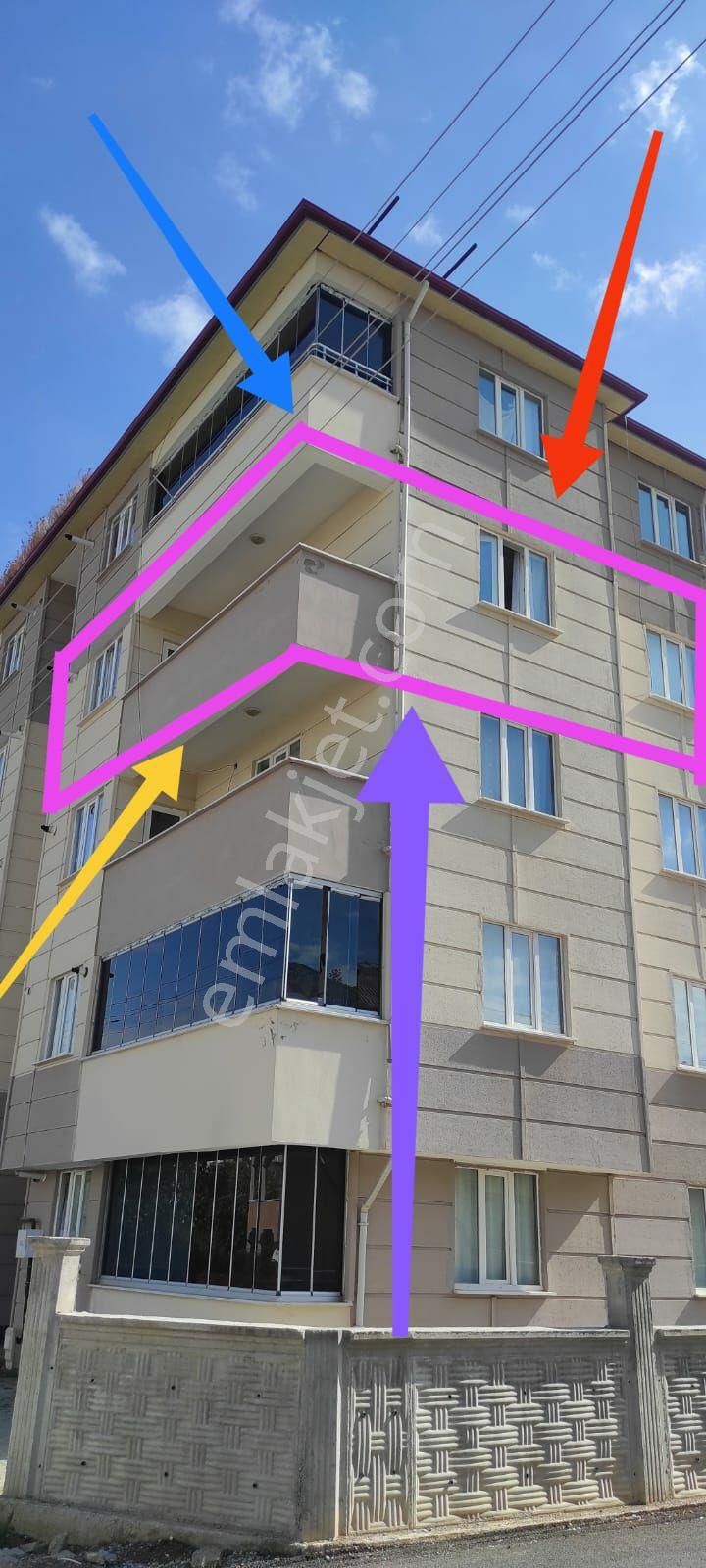 Afşin Yeşilyurt Satılık Daire SATILIK 2+1 ARA KAT DAİRE; Yeşilyurt Mah. Parkın Üstünde Karahan Sokakta Yer Almaktadır. 