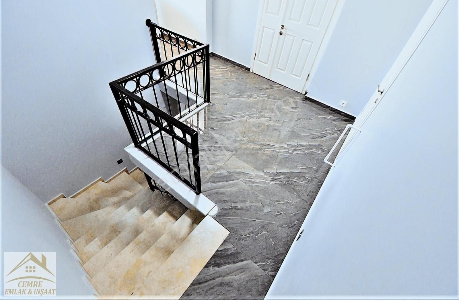 Cemre Emlaktan 680 M2 Arsa İçinde 6+1 Müstakil Taş Villa - Görsel 31