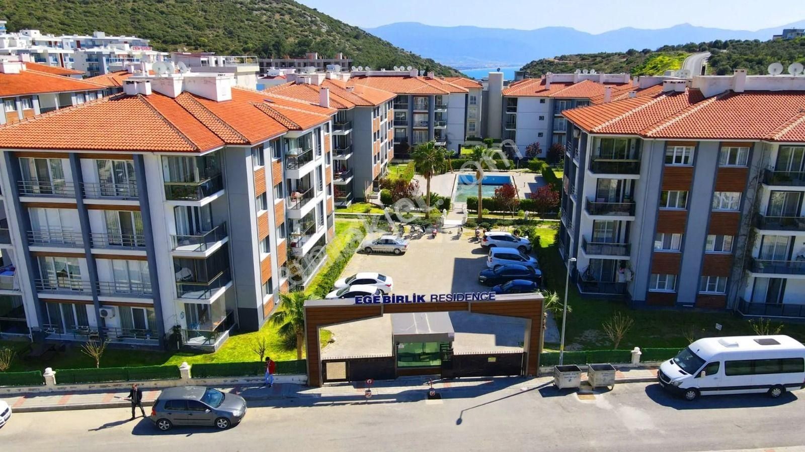 Kuşadası Değirmendere Satılık Daire Sahibinden 2+1 Site İçinde | Doğalgazlı, Eşyalı Daire