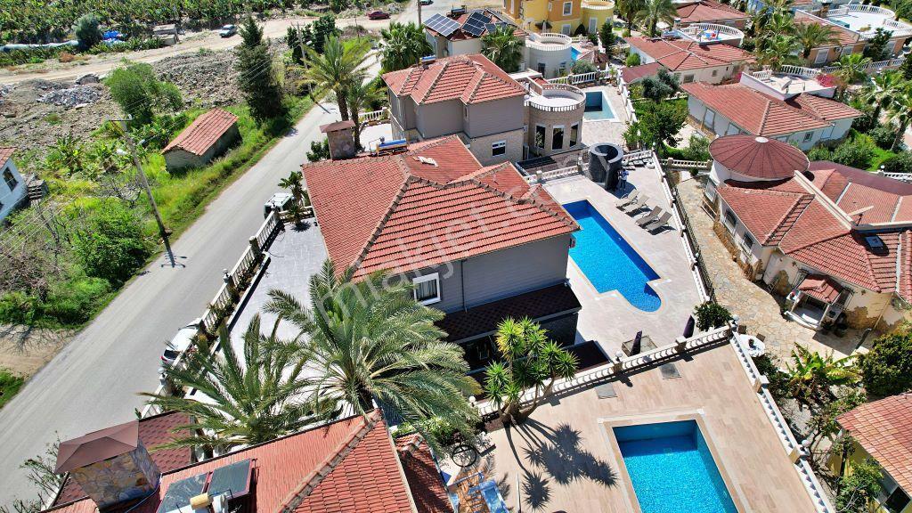 Alanya Mahmutlar Mah.full Eşyalı Satılık 3+1 Villa - Görsel 32