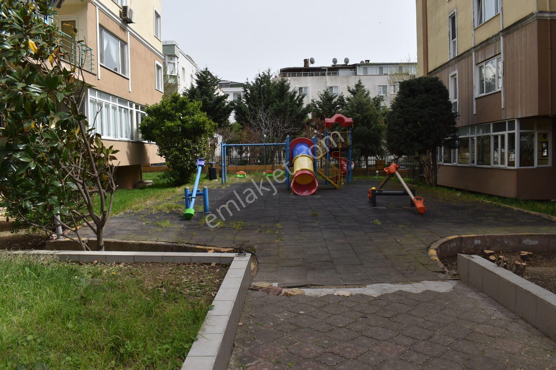 Büyükçekmece Fatih Mah De Ultra Lüks Merkezi Geniş Site İçinde 4+1 Satılık Daire - Görsel 33