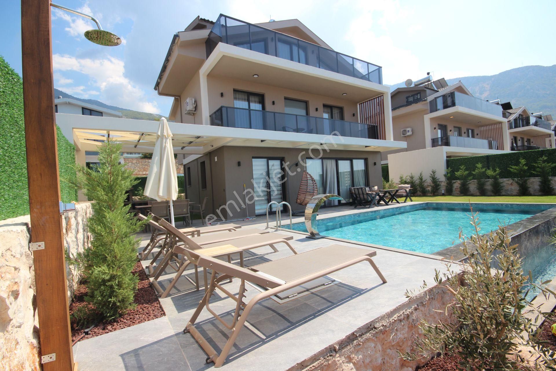 Fethiye Ölüdeniz Satılık Villa Goldhouse Dan Satılık Ölüdenizde 3+1 Eşyalı Tripleks Fırsat Villa