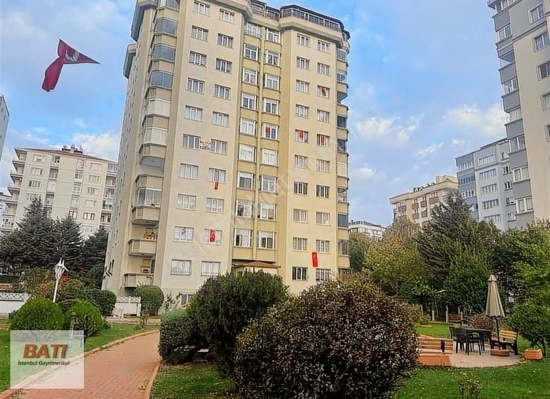 Beylikdüzü Cumhuriyet Satılık Daire Beylikdüzü Atatürk Bulvarı Site İçinde 3+1 Satılık