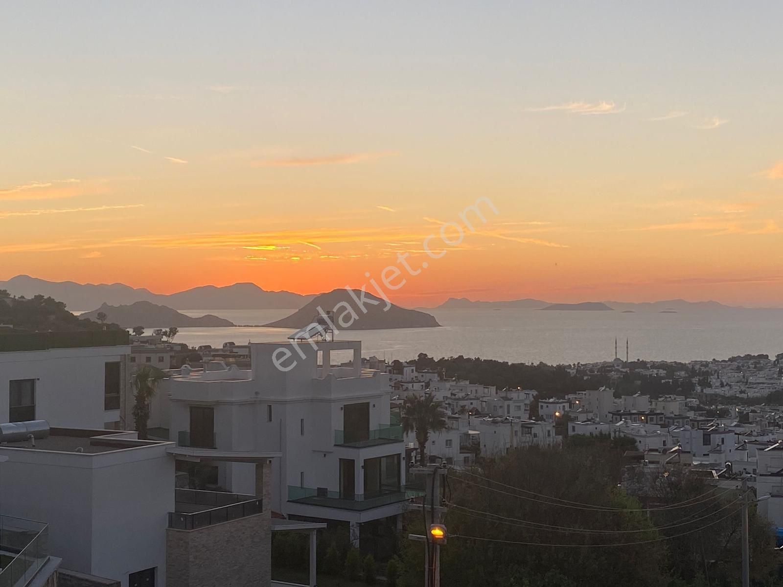 Bodrum Turgutreis Satılık Daire Turgutreis merkeze yakın tek tapuda iki ayrı daire