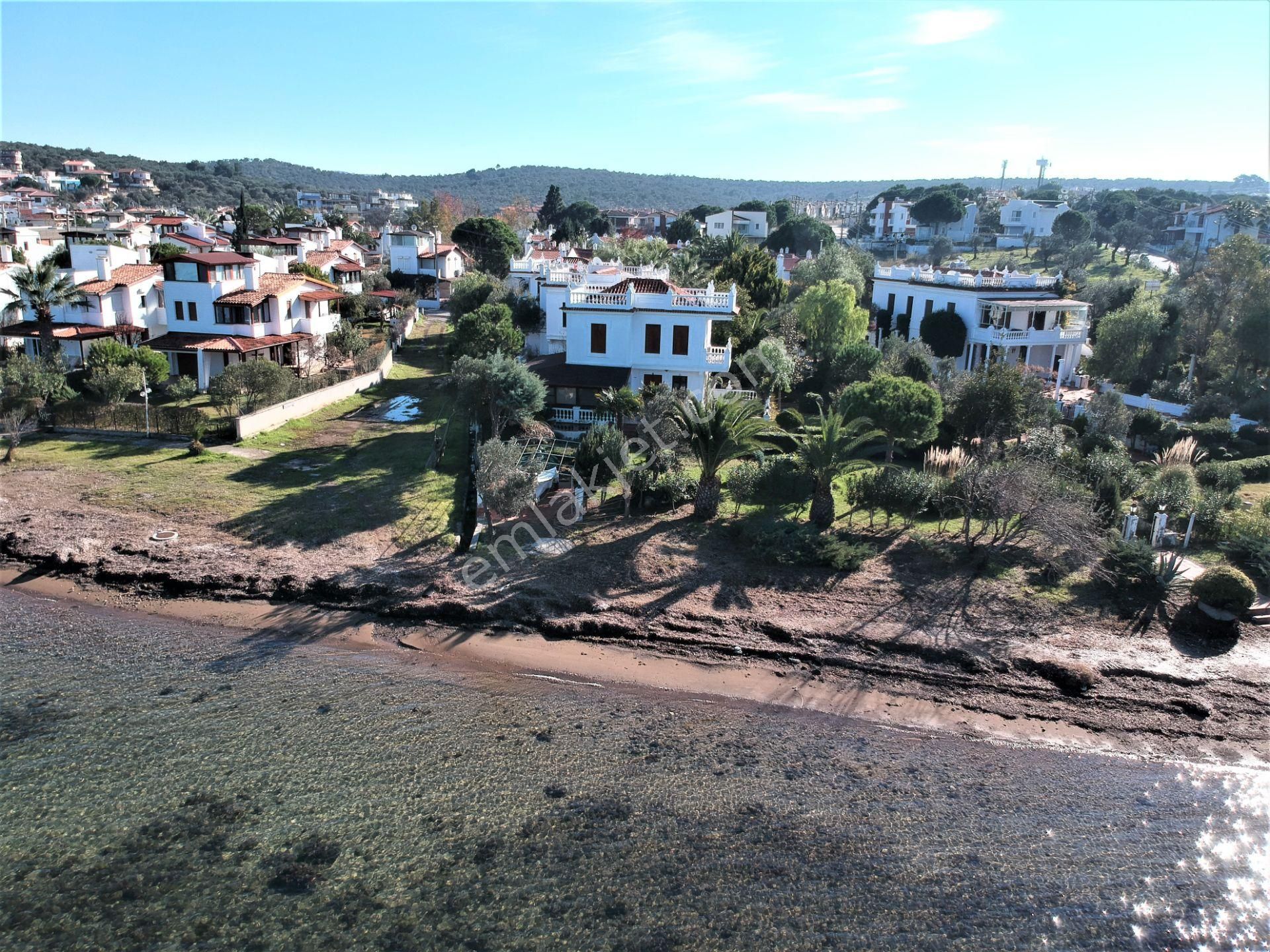 Ayvalık Sakarya Satılık Villa  BALIKESİR AYVALIK TA SATILIK MUHTESEM VİLLA.DENİZE SIFIR.